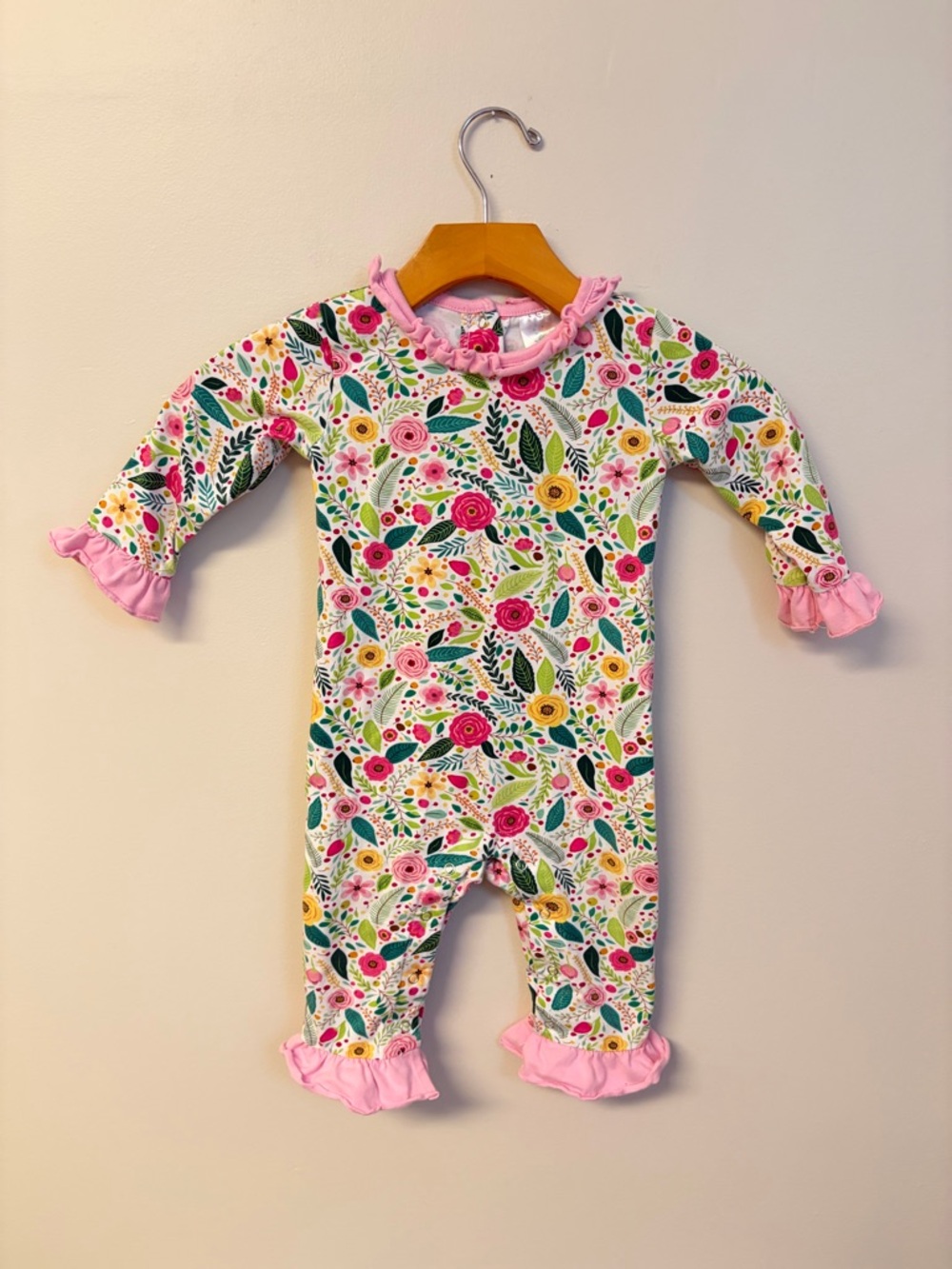 Stitchy Fish Floral Ruffle-Trim Baby One-Piece stretchy 18M romper